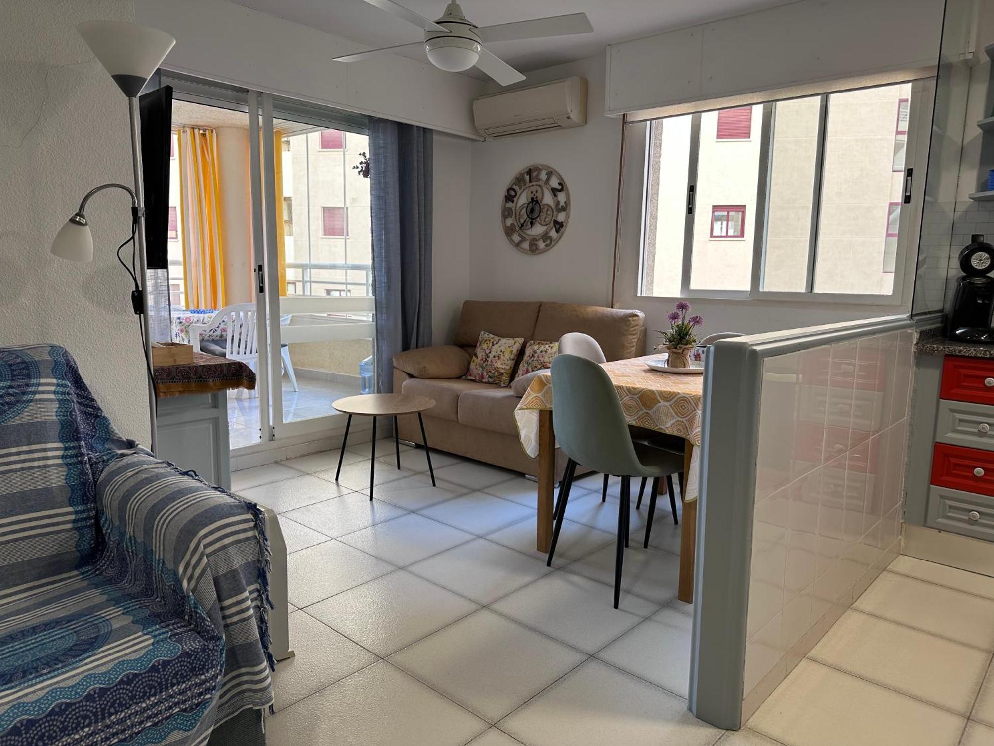 Apartamento con parking y piscina frente al mar para 4 personas Calpe Exterior foto