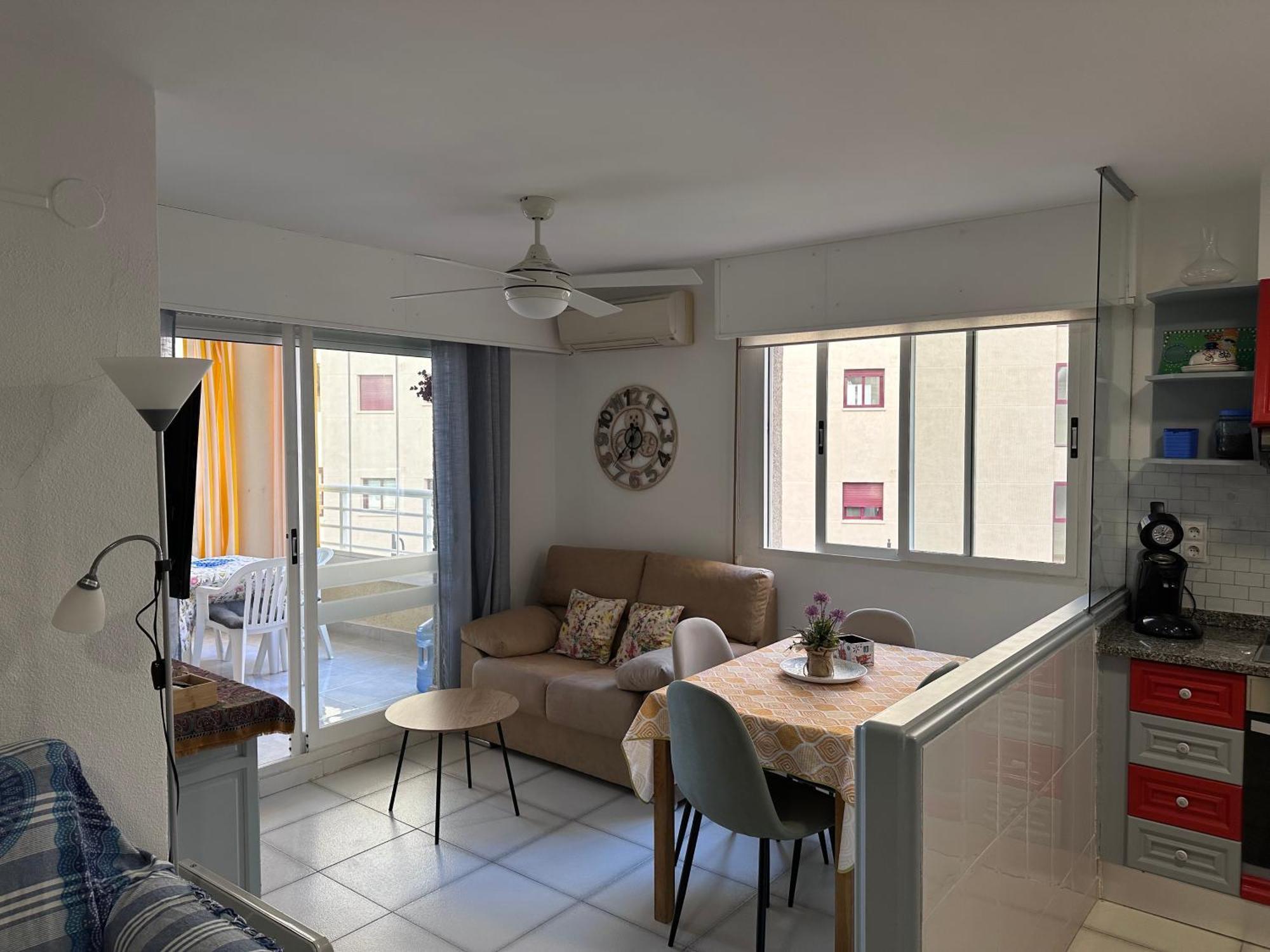 Apartamento con parking y piscina frente al mar para 4 personas Calpe Exterior foto